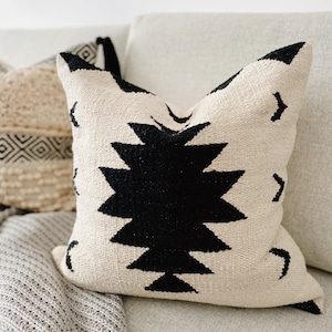 Kilim Pillow cover, 18x18 Modern Kilim Cushion cover, Black & Cream Pillow, Bohemian Pillow, Decorative Pillow, Aztec Pillow, Boho pillow image 1