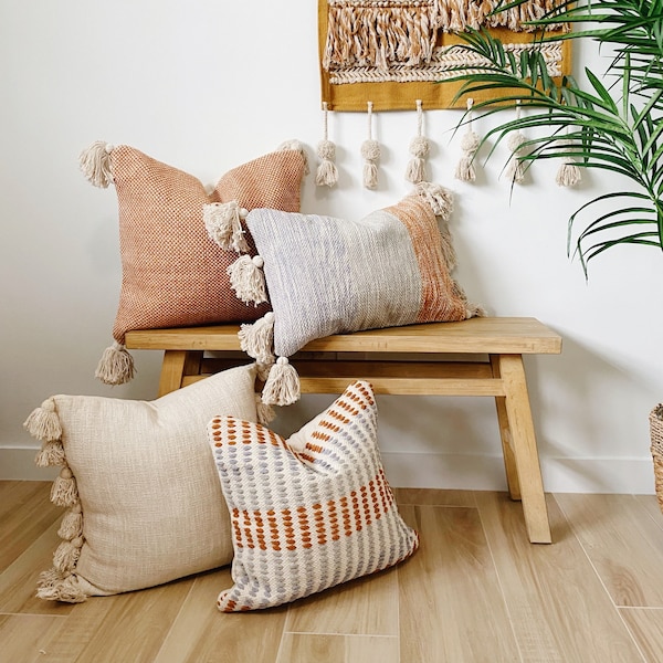 Conjunto de cojines de primavera, juego de 4 cojines decorativos, cojines rústicos en tonos pastel, cojines neutros para sofá en tonos óxido, naranja, melocotón y fundas texturizadas.