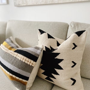 Kilim Pillow cover, 18x18 Modern Kilim Cushion cover, Black & Cream Pillow, Bohemian Pillow, Decorative Pillow, Aztec Pillow, Boho pillow image 4