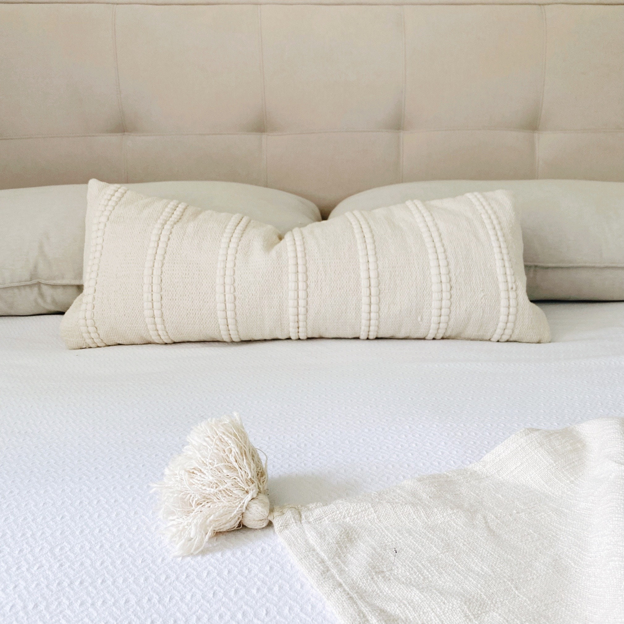 Neutral Bed Pillow Combo, Set4 Throw Pillows, Farmhouse Pillows