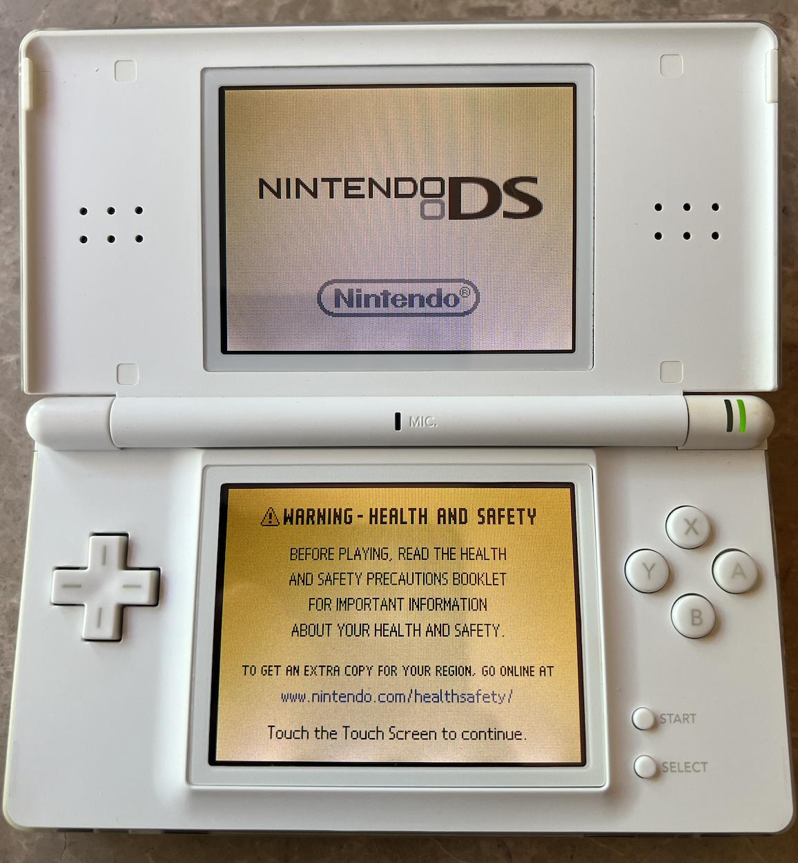 Nintendo DS Lite キーホルダー Nintendo DS Lite Mini Figure & DS Card Case Twin Strap for