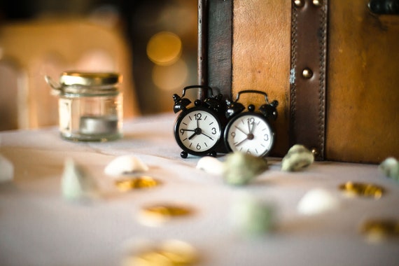 Peter Pan Tick Tock Crocodile Alarm Clock Wedding Favors Etsy Finland Peter Pan Tick Tock Crocodile Alarm Clock Wedding Favors Etsy Finland