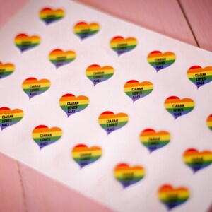 Regenbogen 100 x Aufkleber Selbstklebende Personalisierte benutzerdefinierte Etiketten Aufkleber Gläser, Kerzen, Handwerk, Hochzeit, Logo, Glanzoberfläche
