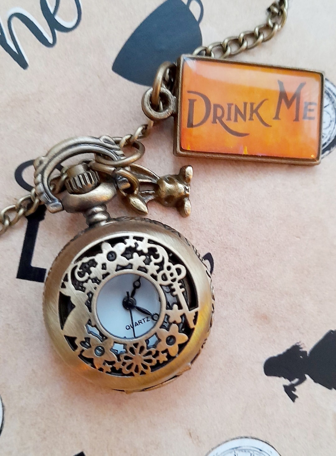 Alice In Wonderland & Flower Engraved Quartz Pocket Watch Cute Movie Theme  Analog Watch, Souvenir Gift For Xmas Birthday Graduation - Temu