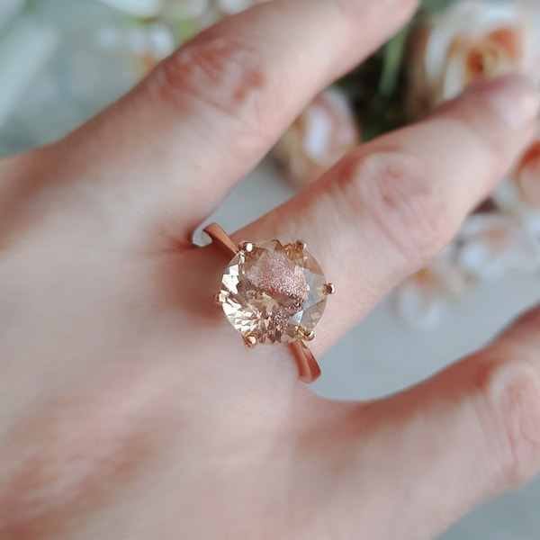 Classic solitaire engagement ring with Oregon sunstone in 14k solid gold or 950 silver, Elegant high-profile ring for proposal - 4/4.5g