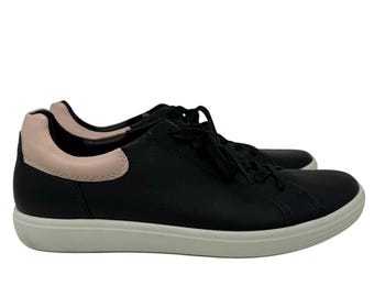 Zapatillas ECCO para mujer, talla 10, de piel suave negra, con cordones, cómodas y con detalle rosa en el talón.