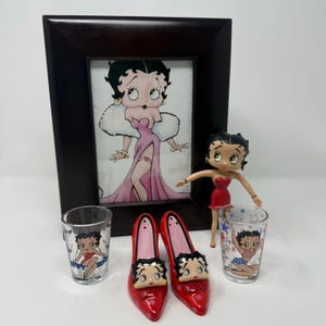 アメコミ Betty Boop S&P Shakers NOV064590 - BETTY BOOP BIKER BETTY SALT & PEPPER SHAKERS