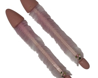 Vintage 1950s Pink Shoe Stretchers Keepers Floral Nylon Insert