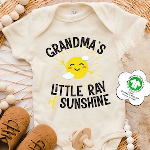 Grandma Toddler Shirts, Baby Shower Gift, Grandmom Baby Bodysuit, Funny Grandmother Baby Toddler Shirt, Newborn Gift, Gift for Granddaughter