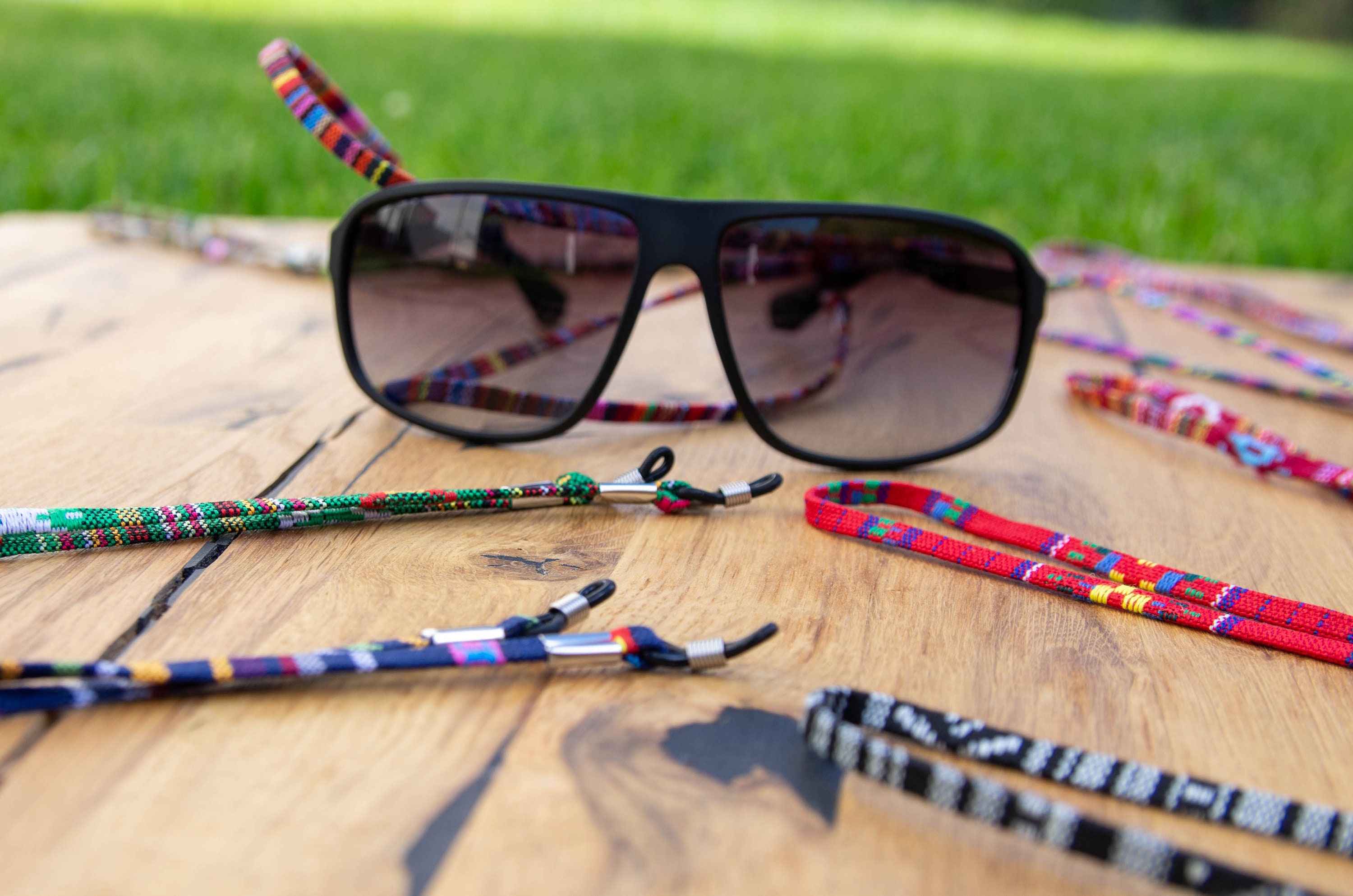 Halo Lanyard & Glasses Strap – Le Pom Pom