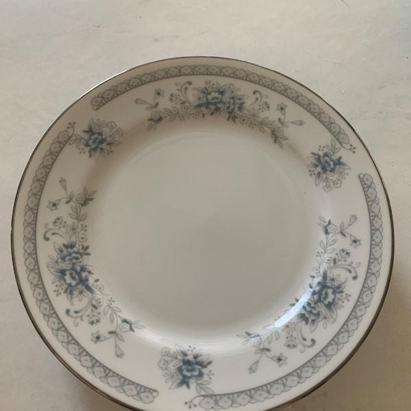 Set of 4 _ American Limoges Fine Porcelain Salem Heritage Collection | Bridal Bouquet | Bread Butter Plates 6 3/8” Vintage