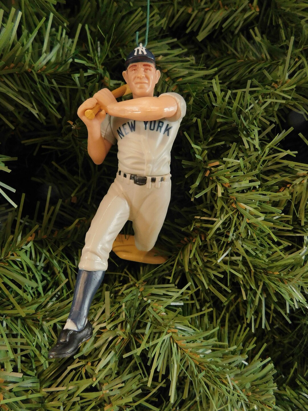 Yogi Berra NEW YORK YANKEES Christmas Tree Ornament Baseball Xmas