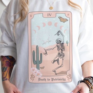 Tarot Shirt Trendy Crewneck Feminist Sweatshirt Tarot Shirts Women Tarot Card Shirt Tarot Sweatshirt Smash The Patriarchy Shirt Feminism imagem 1