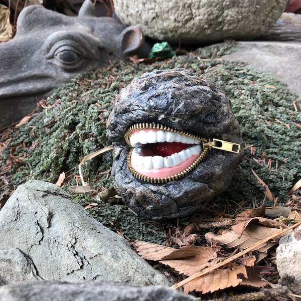 Teeth Rock, Larger Zipper Rock, Bad Teeth, Unique Art, Creepy, Spooky, Fun Sculpture, Sealer Applied for Wet Look, Kooky Gardener Gift.