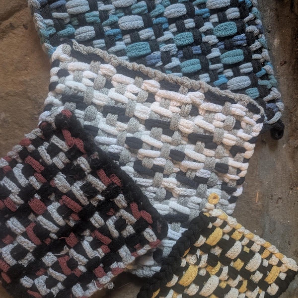 Modèle de tissage de maniques, pavés, tableaux de tailles traditionnels, professionnels et rectangulaires et instructions écrites