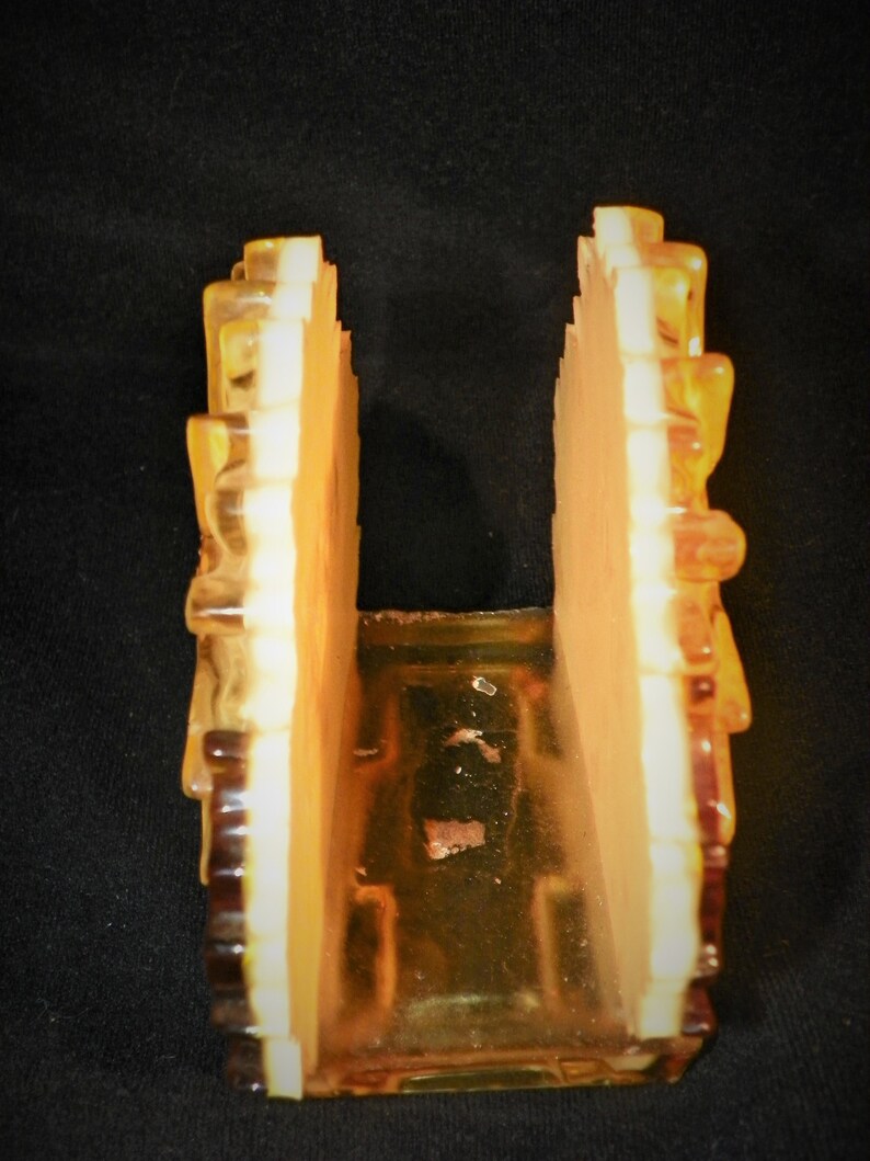 Vintage Retro Glass Like Resin Daisy or Sunflower Letter or Napkin Holder Mid-Century Modern