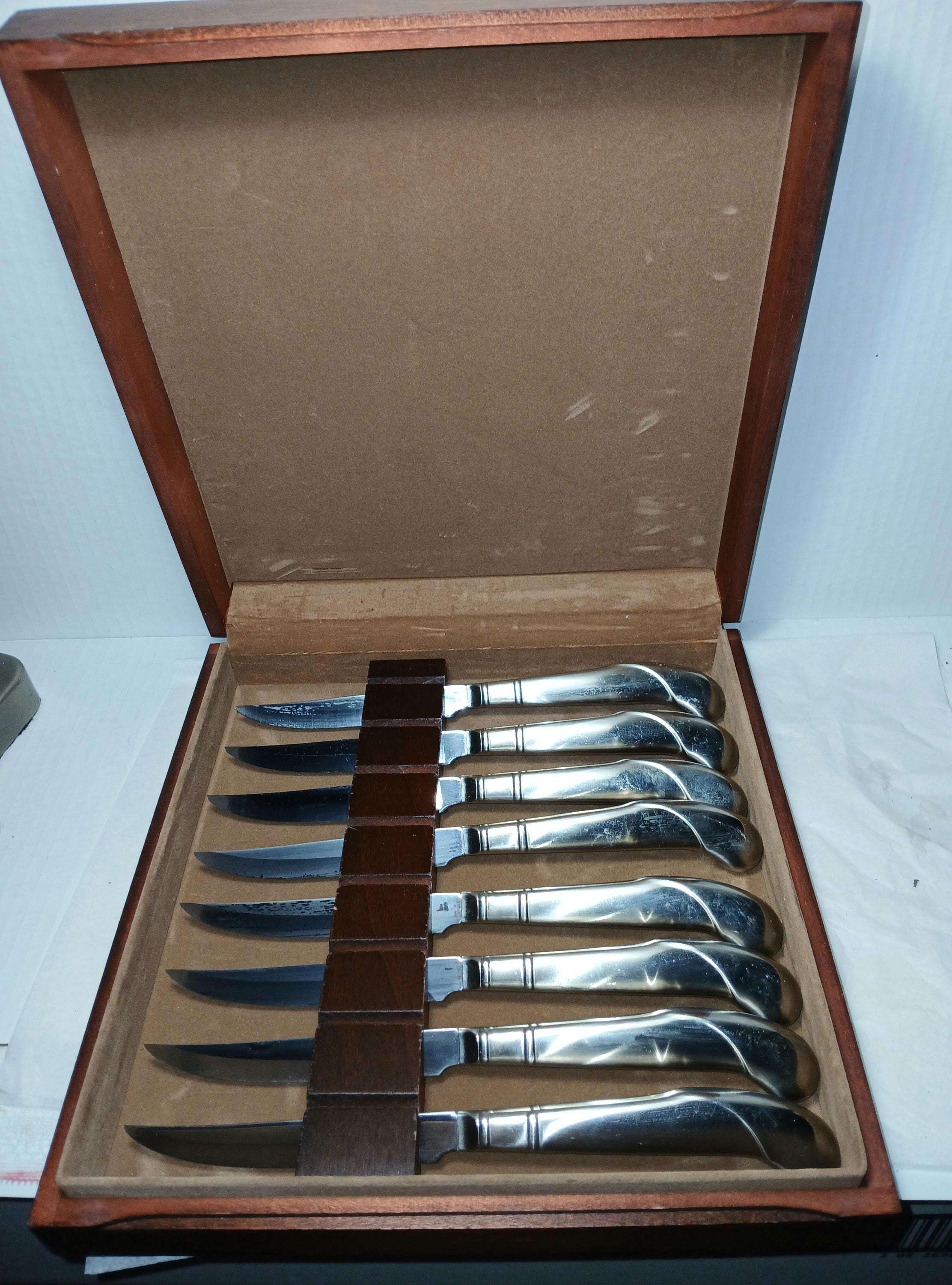 Vintage 8 Blair House Amway Stainless Steel Steak Knives With