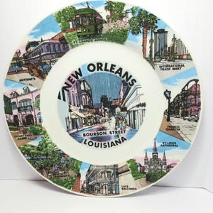 Plato de recuerdo vintage de Nueva Orleans, Luisiana, con imágenes de Bourbon Street, French Quarters, Antone&#39;s y más.