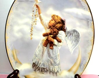 Sandra Kuck Heaven's Peaceful Starlight Collector Plate | On Angel Wings Series Sixth Issue | Oval Angel Plate with COA
