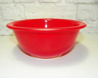 Pyrex Red 332 Mixing Bowl Part of the Rainbow Set Clear Bottom