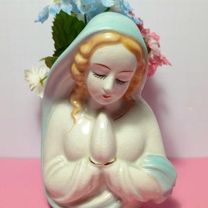 Shafford Jungfrau Maria mit betenden Händen Planter
