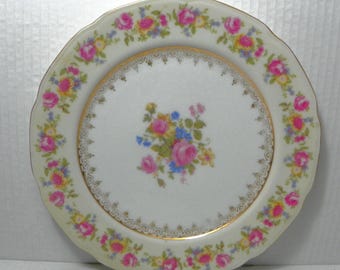 Vintage Gold Castle Hostess Luncheon Plate – Occupied Japan – 8 7/8" Gold Trim Plate – Mid-Century Replacement China