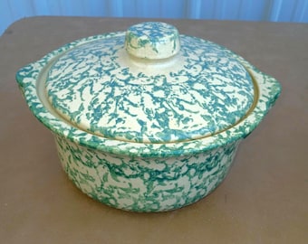 Cazuela vintage de cerámica verde esponjosa de R.R.P. Co., Roseville, Ohio, con tapa / Cazuela de cerámica de 1 1/2 cuartos / Decoración de cocina rústica