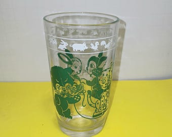 Bicchiere da succo Kraft Kiddie Kup Green Swanky Swig del 1956 / Gattini e coniglietti / Bicchiere vintage per bambini / Alto 9,5 cm