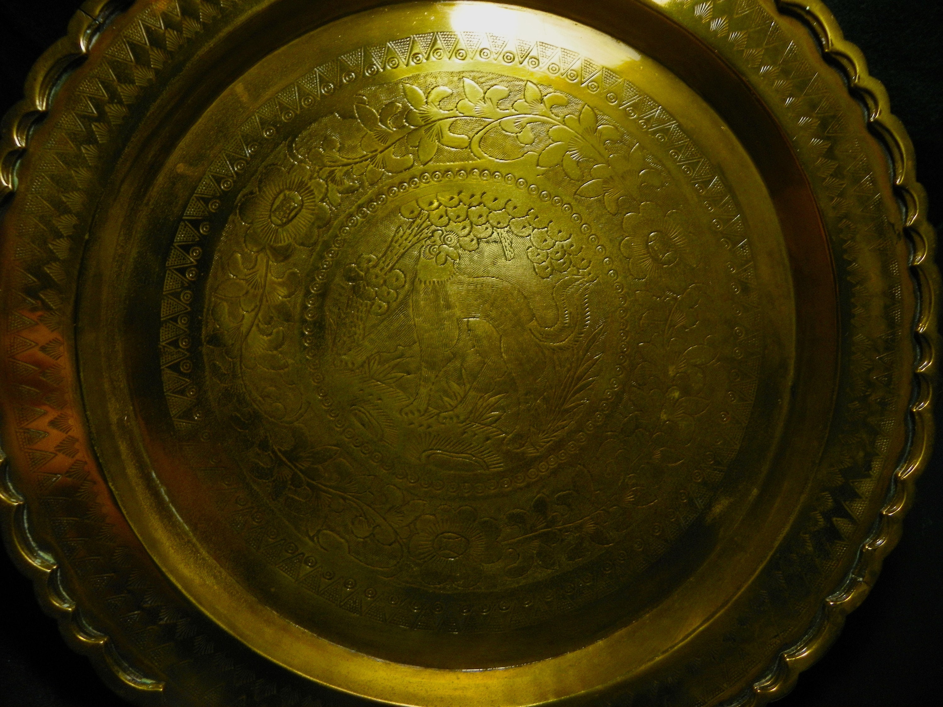 Brass Hong Kong Hammered Etched Chinese Foo Dog Medallion
