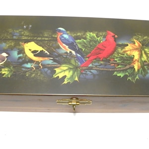 Bird Friends Cedar Trinket or Jewelry Box with Lock and Keys From Wyoming