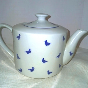 Vintage Shafford Blue Ducks Tekanna 1983 Fin Porslin Lantgård Kök Tekanna Anka Samlarobjekt