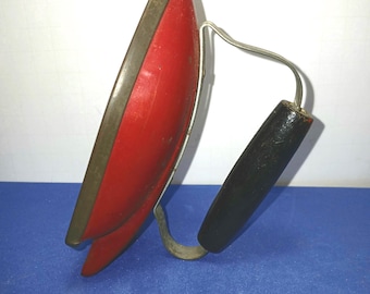 Vintage Sunny Suzy Toy Iron by Wolverine Supply | 1940s–1950s Children's Pretend Play | Farmhouse Laundry Decor