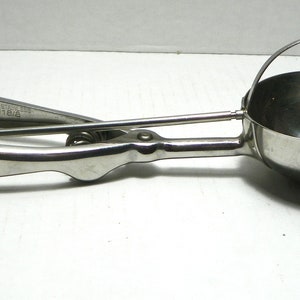 Chef inox 2024 ice cream scoop