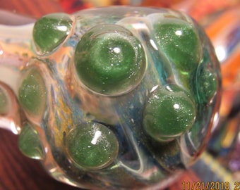 ラップワークガラスパイプは緑色に輝き、深い煙を発する