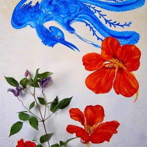 Oiseau bleu avec des fleurs