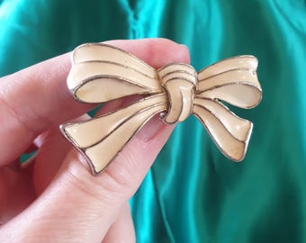 Broche Rose Lucite Années 50 - Feuillage - Attache Solide - Parfait état - Vintage