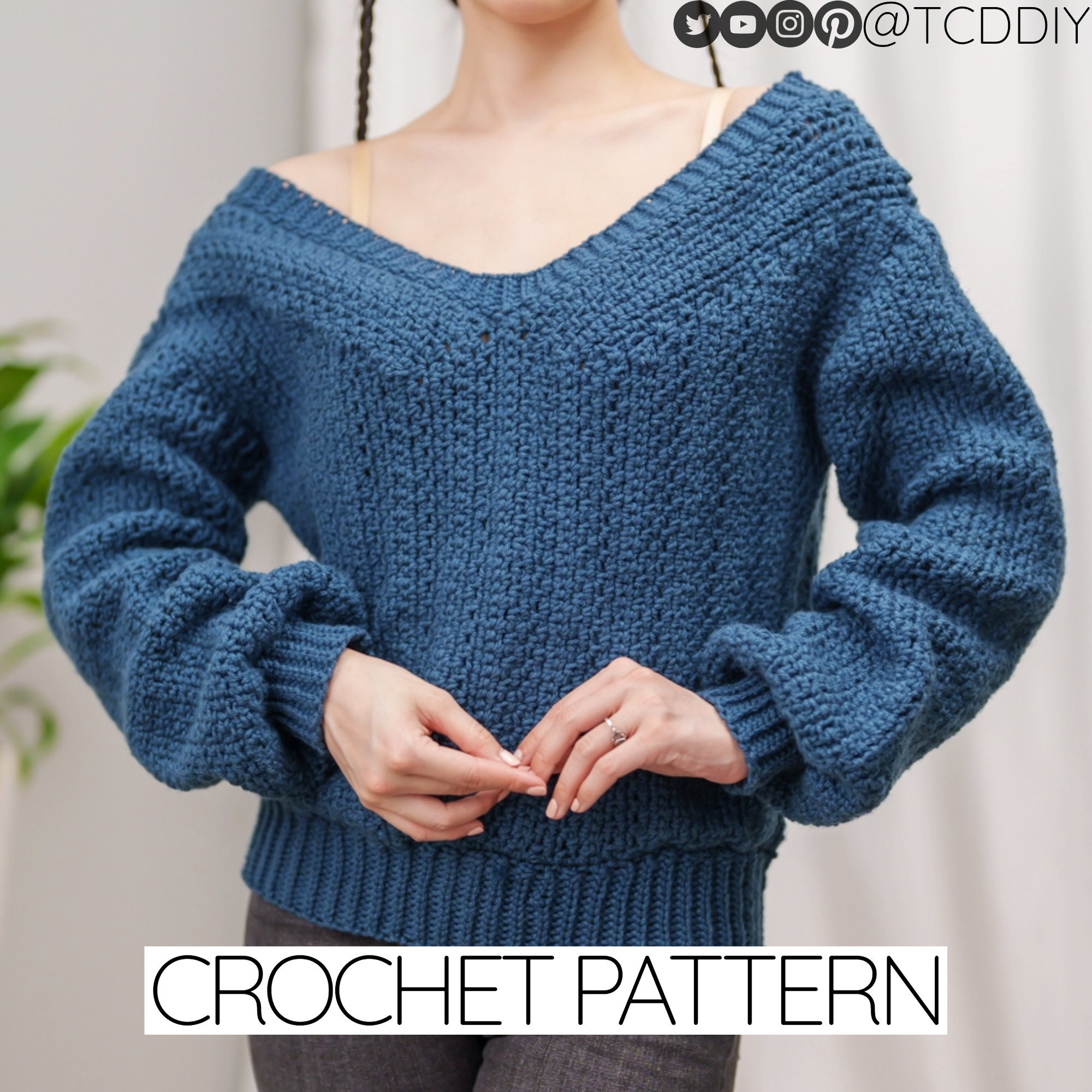 HZSONNE Women's V-Neck Crochet Pullover Sweater - Loose Fit Hollow Out Slouchy Knit Top, Blue, Small - View #4