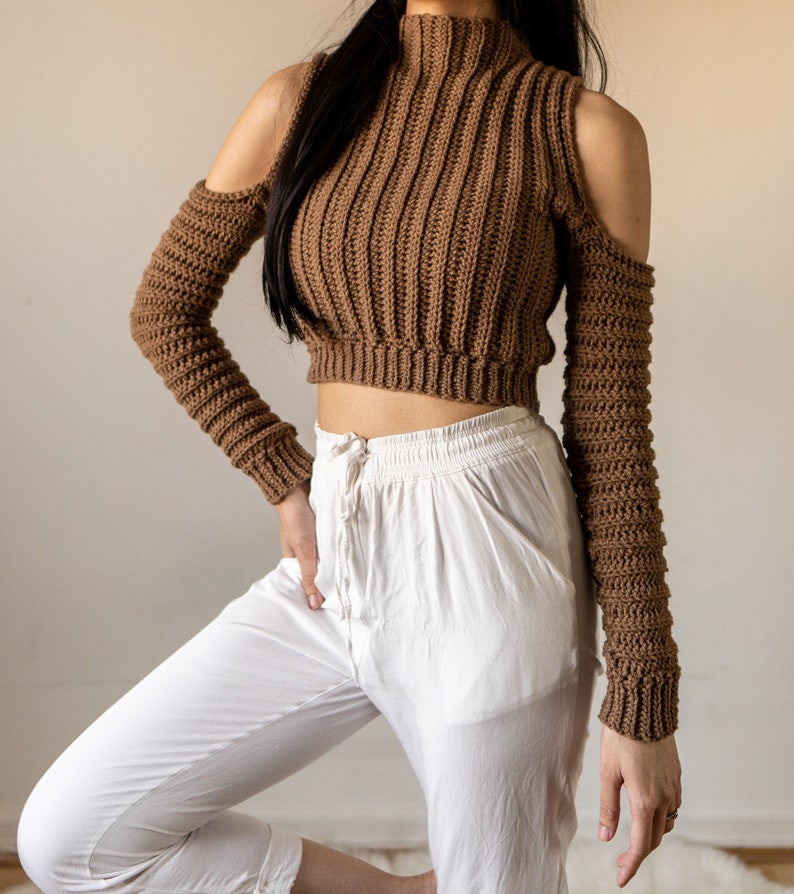 cropped fitted long sleeve