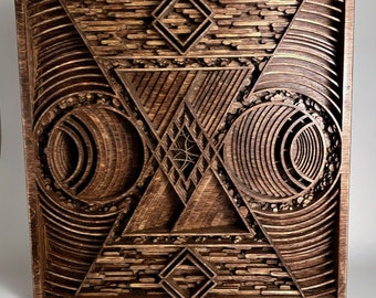 Obra de arte cortada con láser de madera / Time Watcher