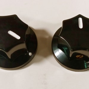One set of two Knobs – Antique Vintage Amplifier, Guitar, Radio, Amp or Pedal. Black Color. Used on Dunlop, Fender, Zenith, MXR and others.