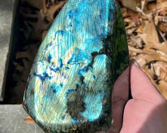 Labradorite blue 5.7" standing tower large obelisk feldspar spectrolite