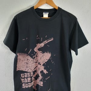 Trigun cartoon anime t-shirt Medium
