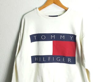 Vintage Tommy Hilfiger-sweater met groot logo en ronde hals medium
