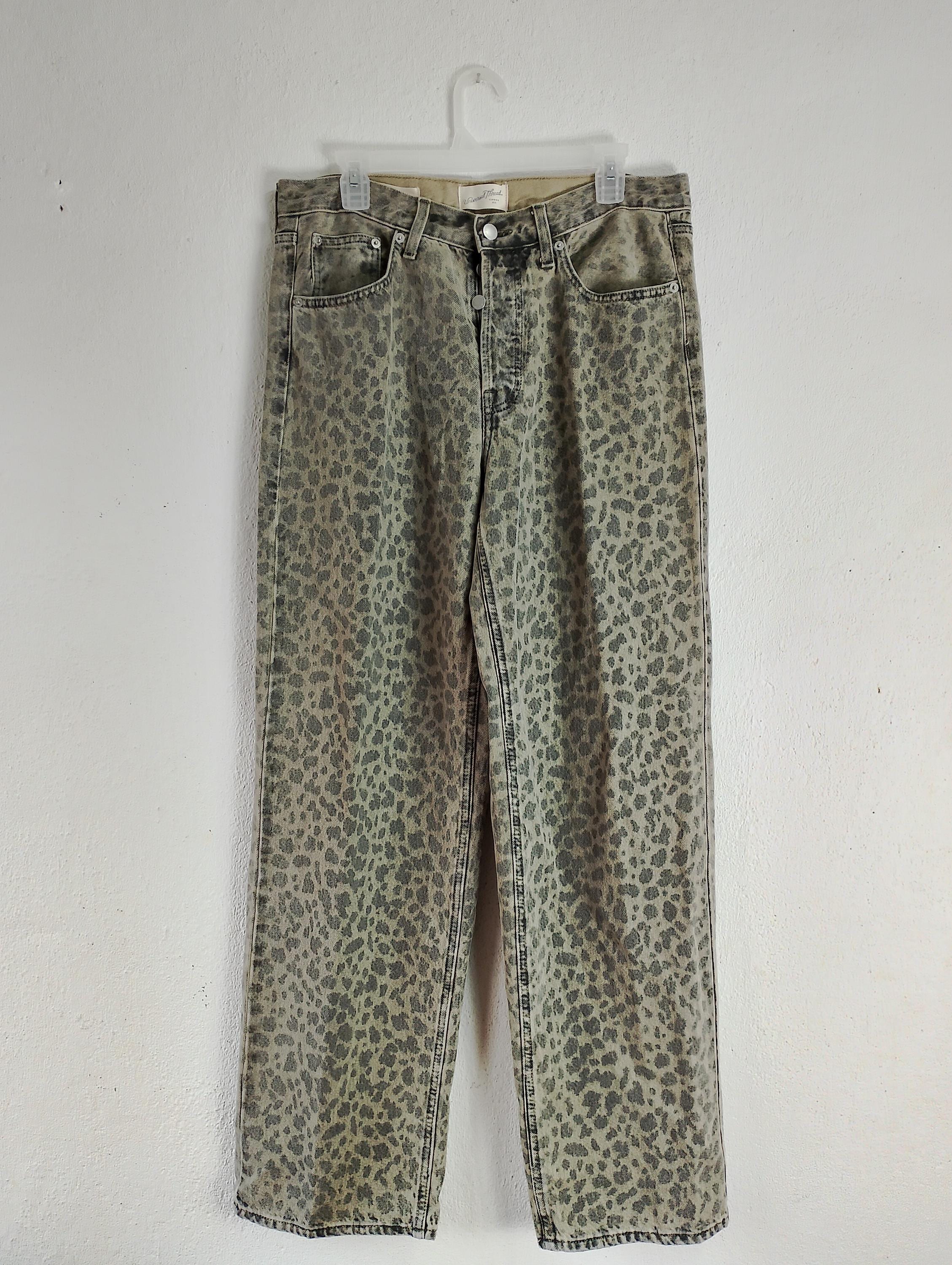 Universal Threads Mid Rise Leopard Baggy Jeans Size on 34 - Etsy