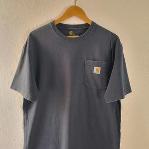 Carhartt pocket t-shirt Medium