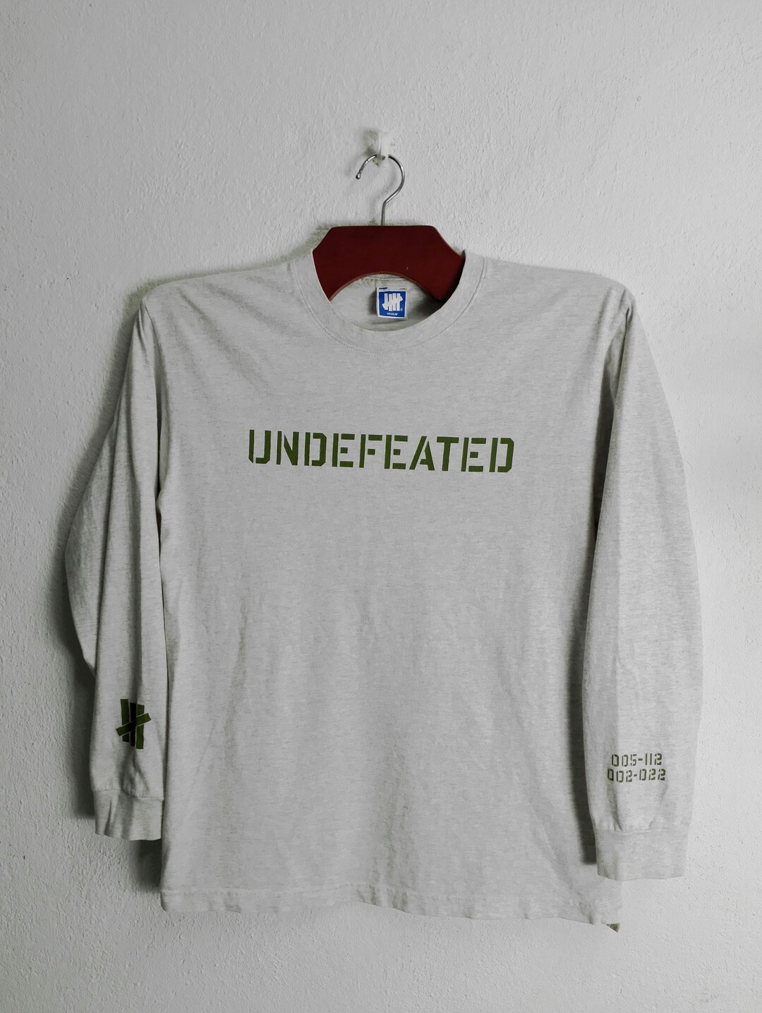 Undefeated Logo L/S T-Shirt White XXL Tシャツ UNDEFEATED STENCIL L/S TEE - WHITE – Undefeated