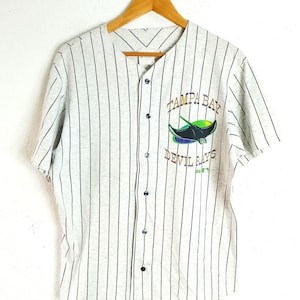 Camisa vintage Majestic Tampa Bay Devil Rays de 1996 com listras e o logotipo original da equipe.