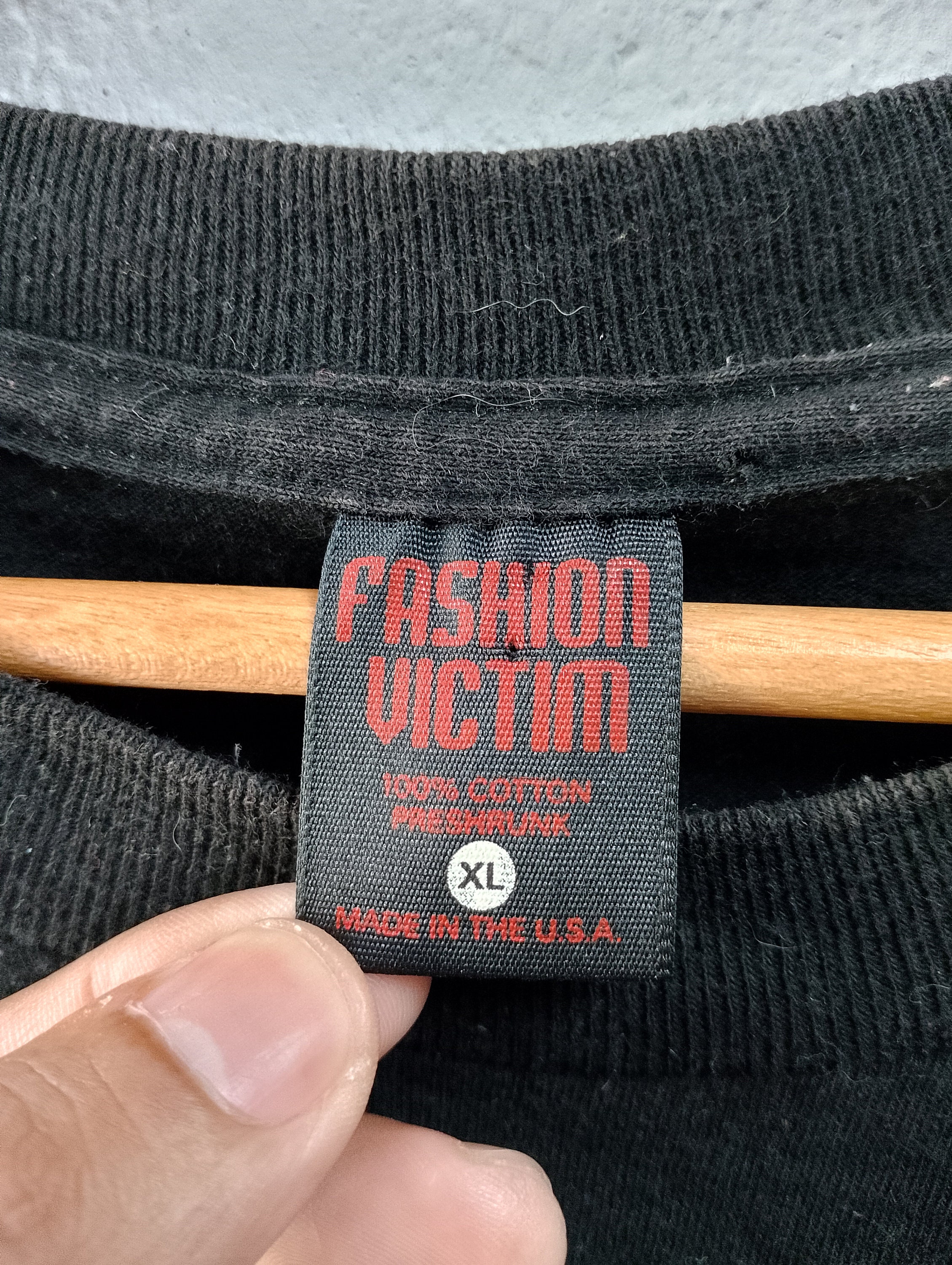 Vintage Babylon 5 Fashion Victim T-shirt XL - Etsy