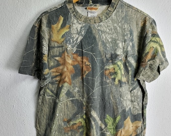 Mossy oak camo field staff pocket t-shirt Medium