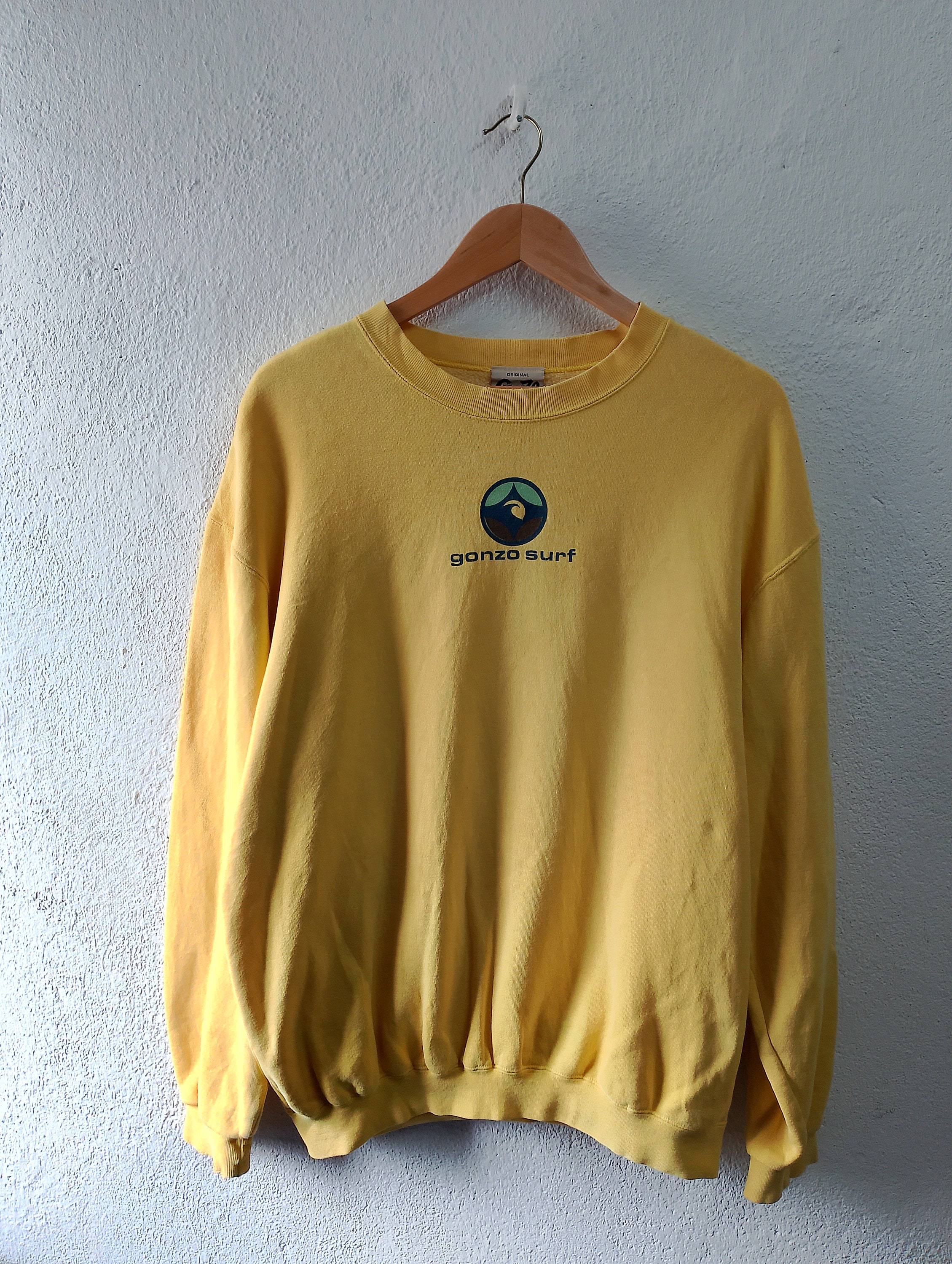 Gonzo Surf Japan Sweatshirt Large - Etsy UK